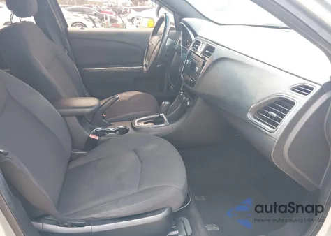 2013 Chrysler 200 Touring из США, поврежденный, VIN 1C3CCBBBXDN683451